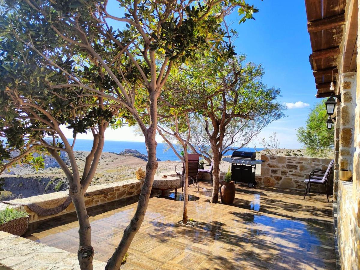 Vila Apostolis Agios Pavlos  Buitenkant foto